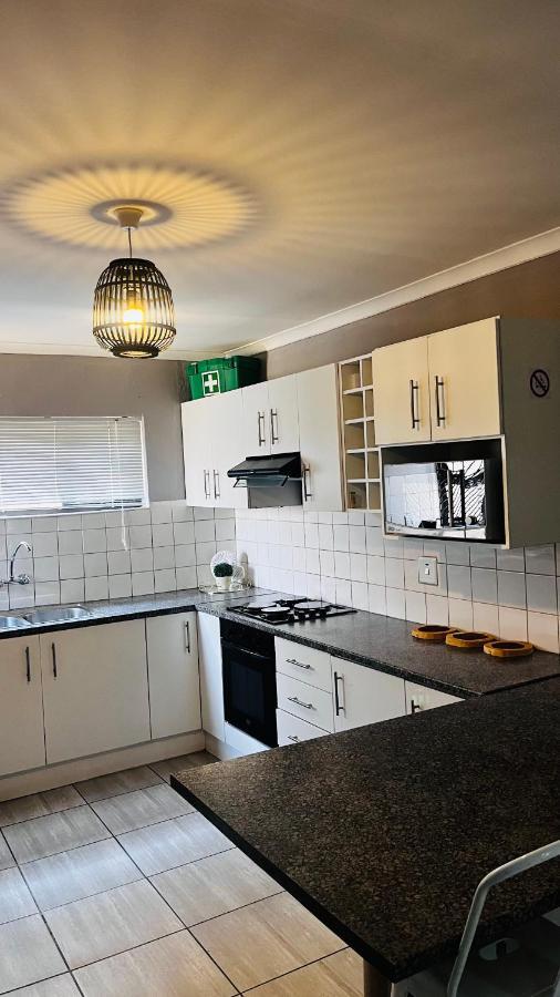 Otis Self Catering Lejlighed Walvis Bay Eksteriør billede